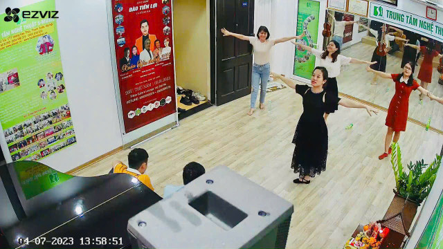 Lắp camera Ezviz giá rẻ siêu nét